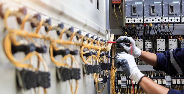 Professional Electrician technician working in St. Rose, LA
